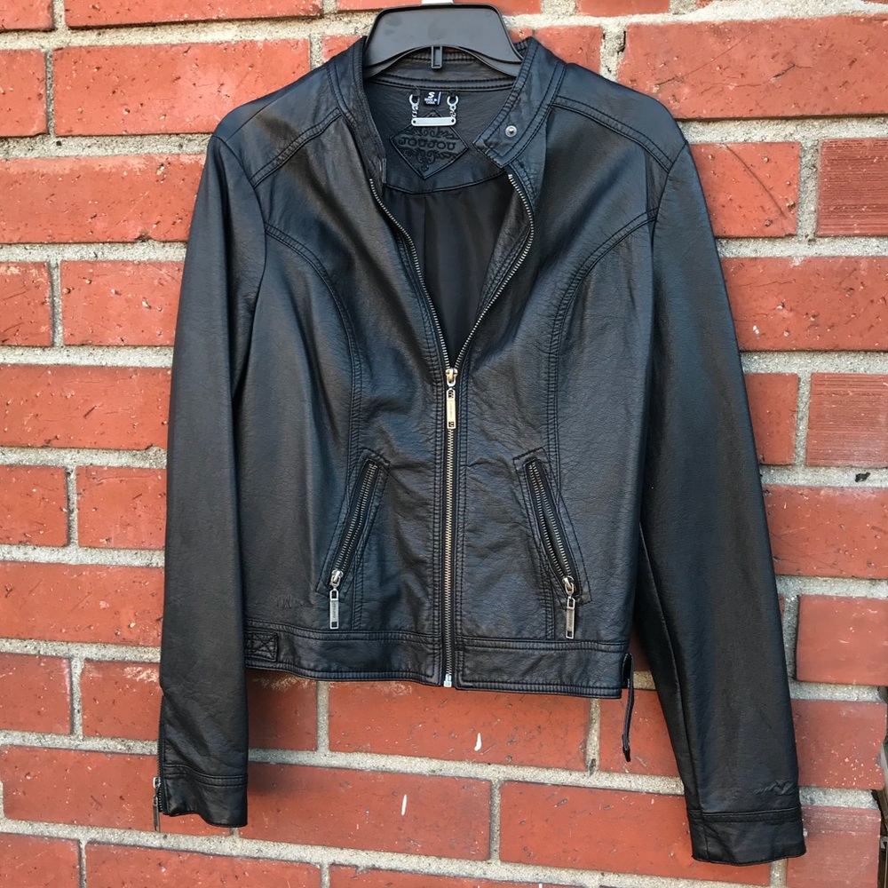 Faux leather jacket 🧥